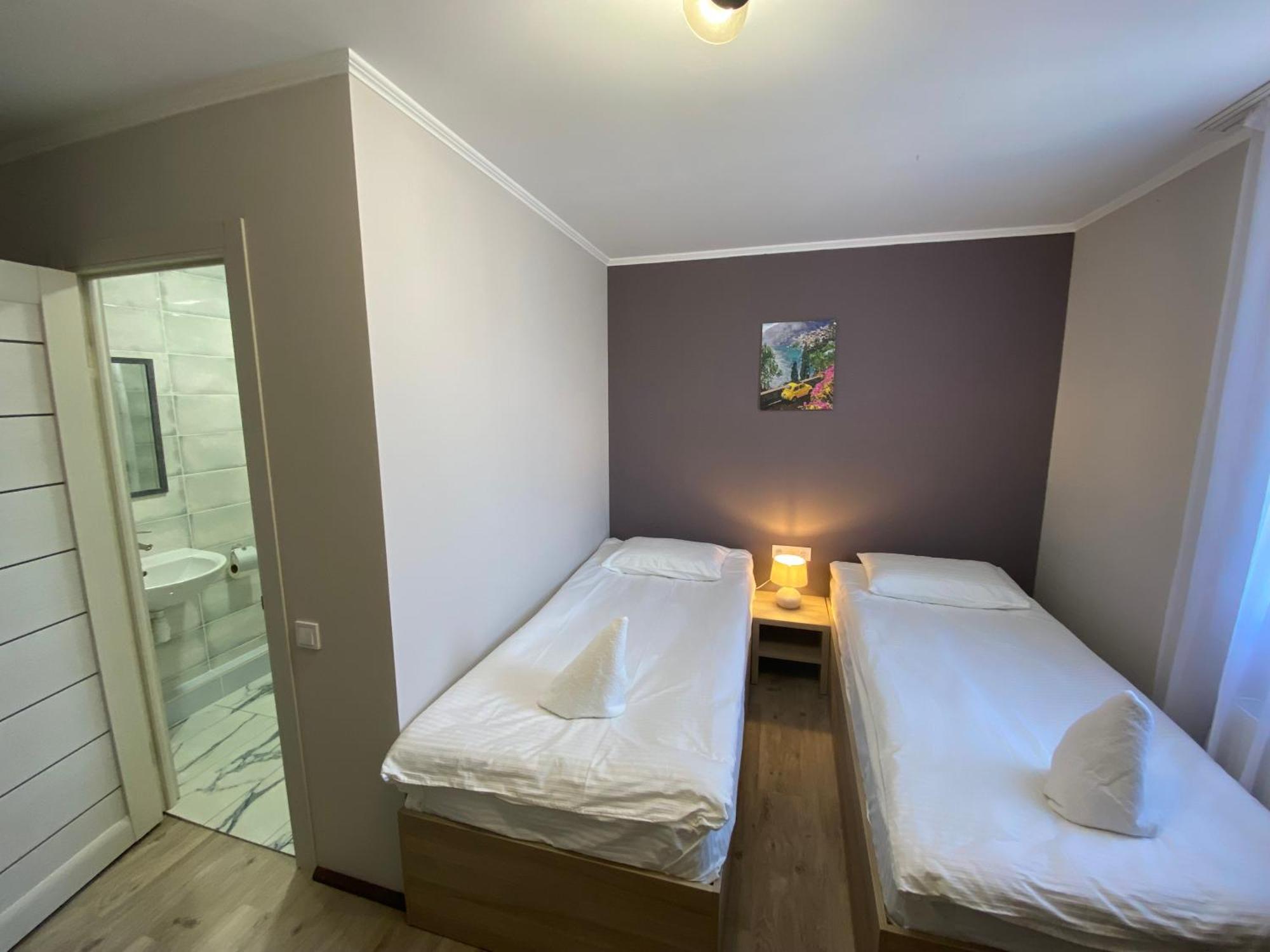 Autopark Hotel 利沃夫 外观 照片